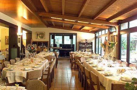 Hotel Ristorante Giordano Cavernago Exterior foto