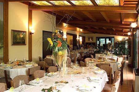 Hotel Ristorante Giordano Cavernago Exterior foto